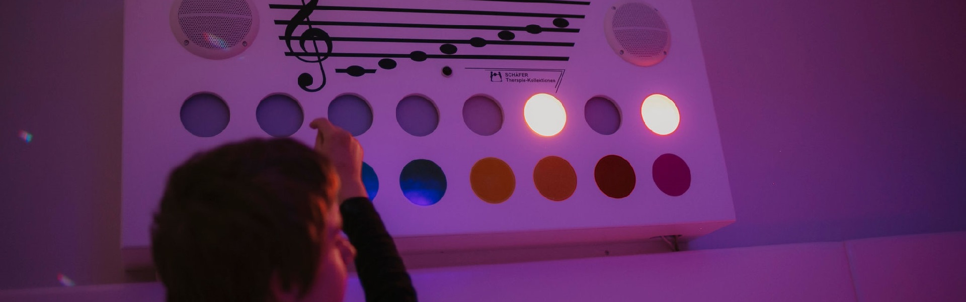 Musik-Licht-Element in Snoezelenraum.